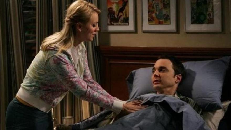 Penny y Sheldon en una escena de &#039;The Big Bang Theory&#039;.