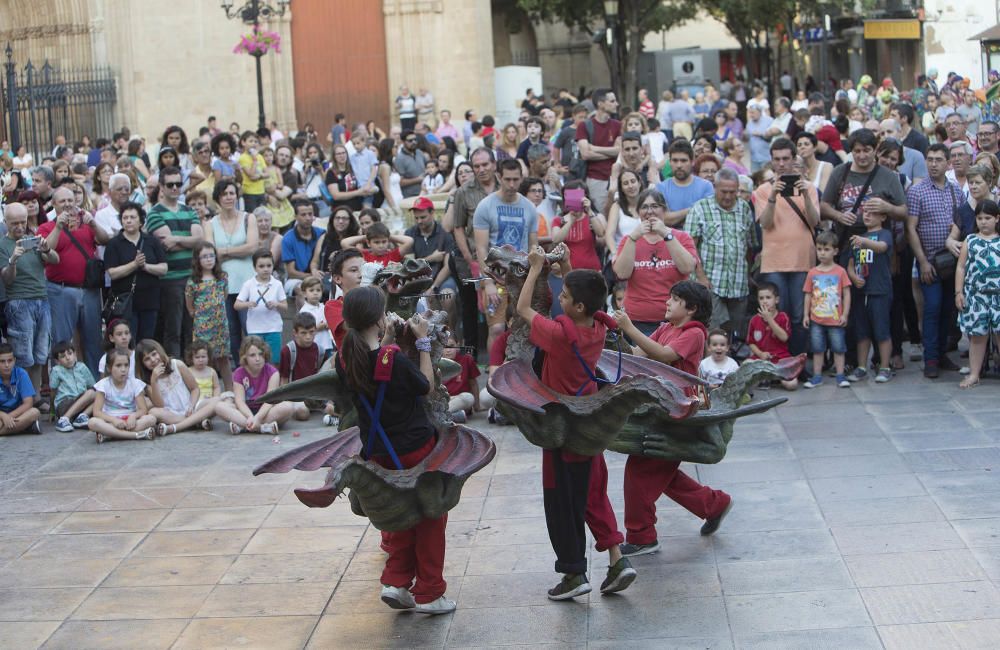 "Les bèsties del foc' invaden Castelló