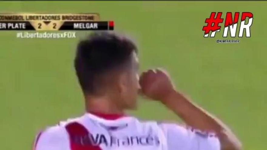 El espectacular gol de chilena de Martínez Quarta