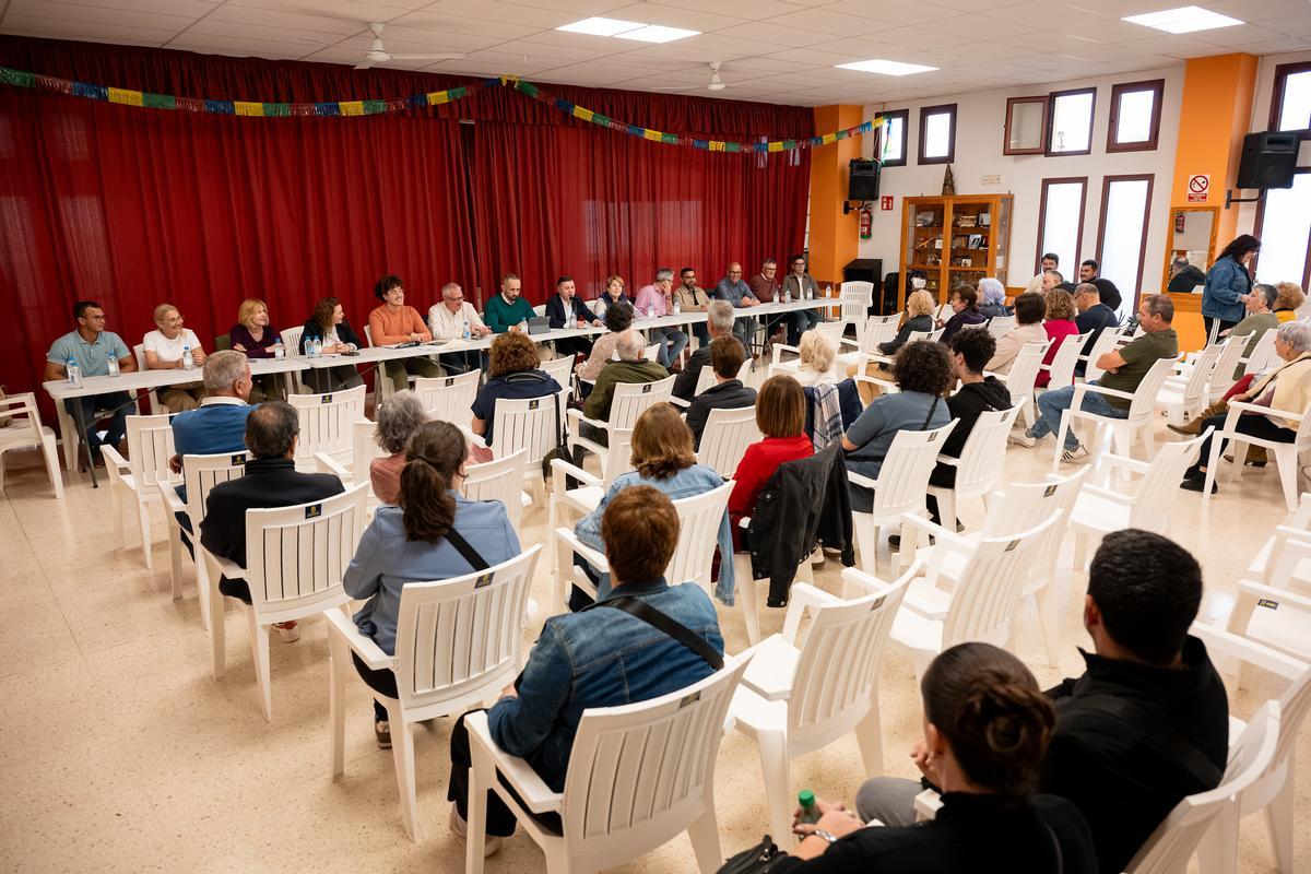 Un momento de la asamblea en San Isidro de Gáldar