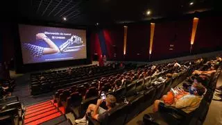 Guardando las distancias: El oscuro camino hacia un cine sin público en las salas