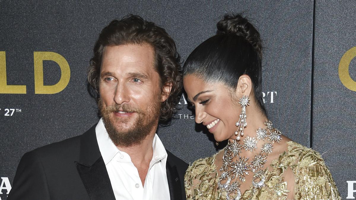 Estreno 'Gold': Matthew McConaughey y su mujer Camila Alves