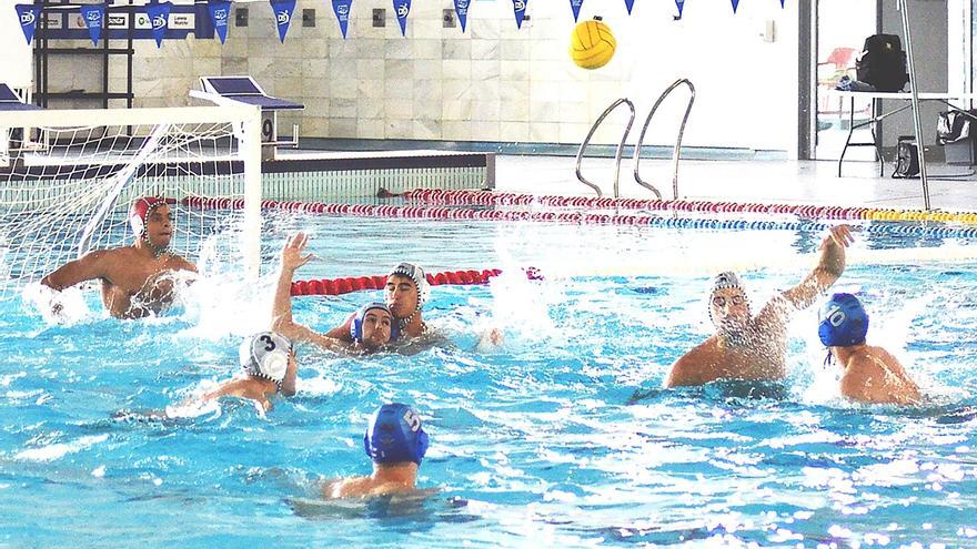 El Waterpolo Málaga masculino luchará por el objetivo del ascenso en Madrid