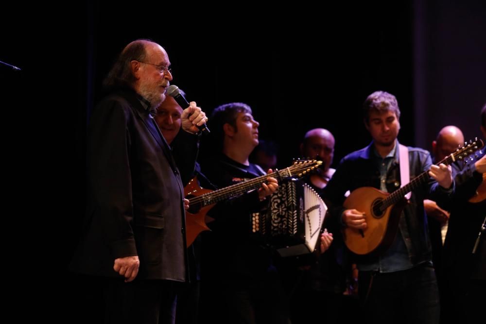 Zamora canta a Joaquín Díaz