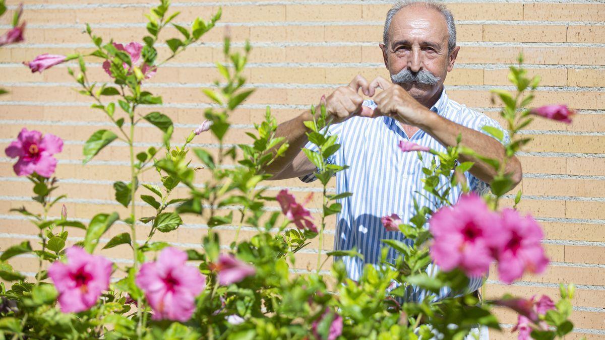 El matemático Ángel Ferrández divulga la fórmula del amor en la Universidad de Alicante. ALEX DOMINGUEZ