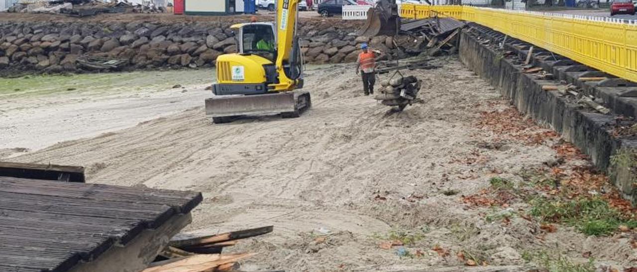 Entrada a la playa cortada y desvío para peatones y ciclistas. |   G.N.