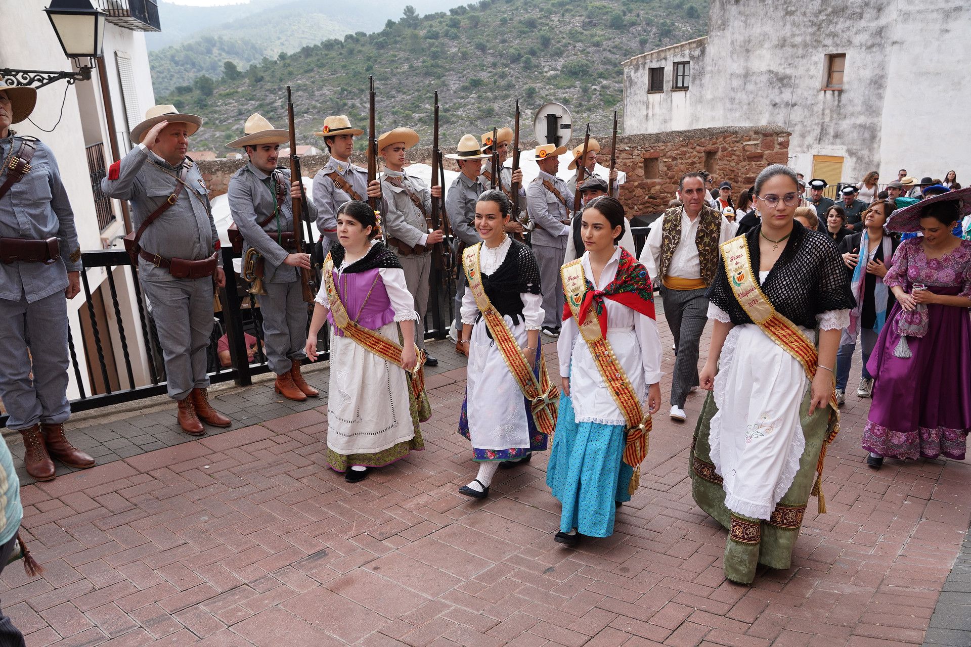 Las mejores imágenes del 'regreso' de Vilafamés a 1900