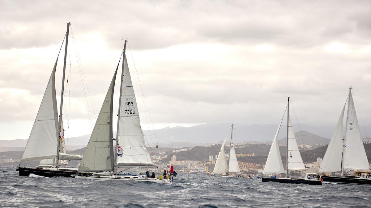 Las Palmas de Gran Canaria despide a los 70 cruceros de la regata ARC Plus