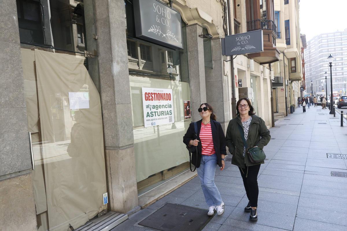 Gijón abraza el desembarco de grandes marcas a Corrida y Los Moros (en imágenes)