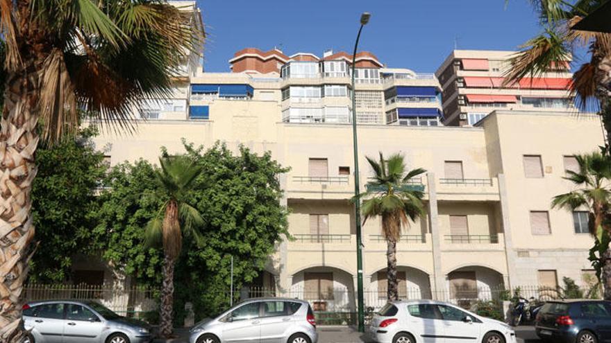 El antiguo Gobierno Militar, en el Paseo de la Farola.