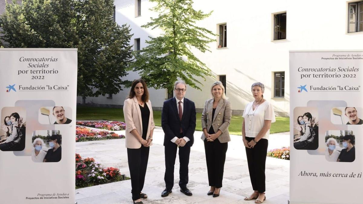 Rosana Cano, Marc Simón, Belén Martín y Araceli Gutiérrez presentando las convocatorias de la Fundación la Caixa. | Cedida