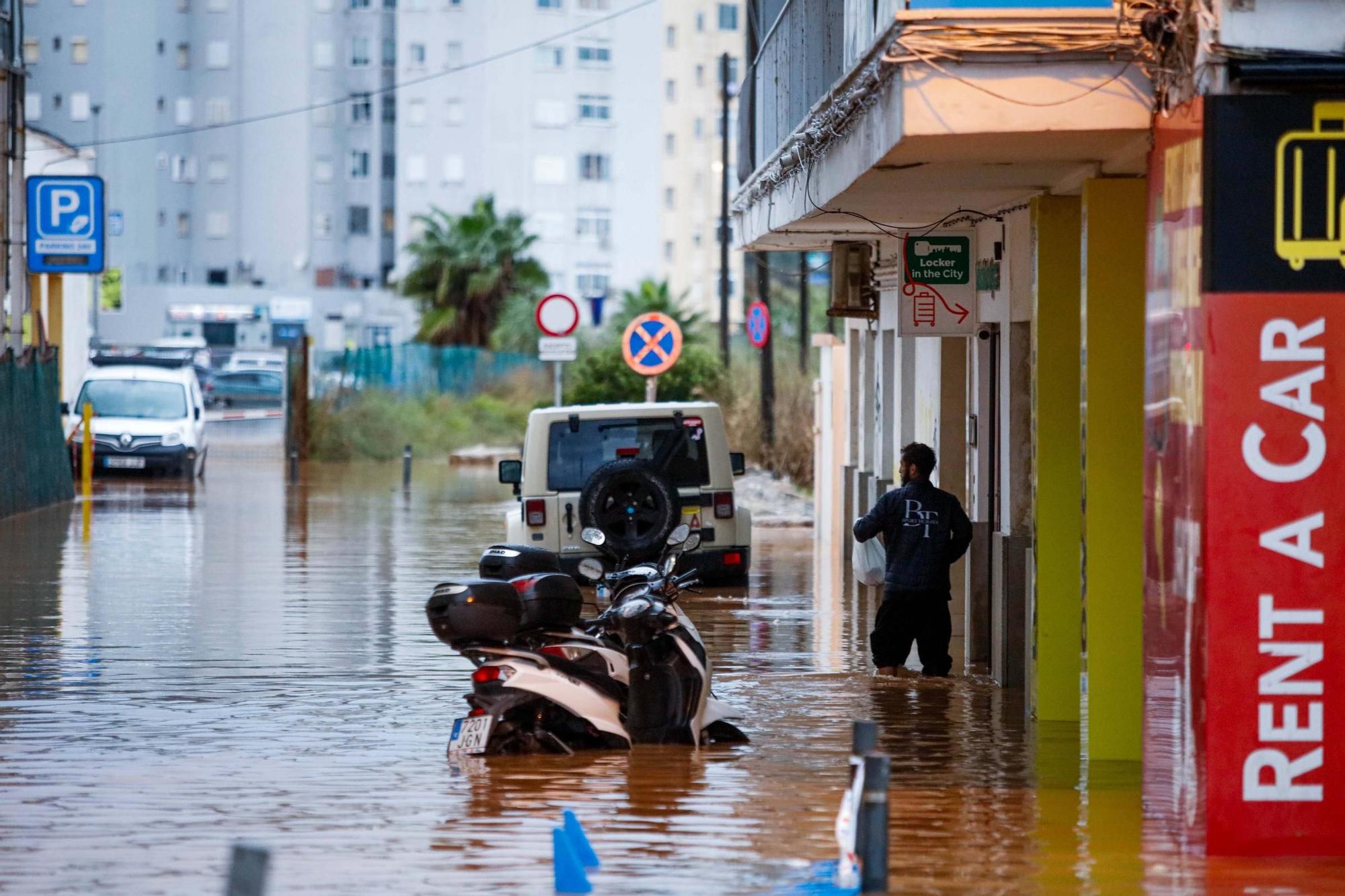 Las imágenes de la dana 'Alice' en la tarde del sábado en Ibiza