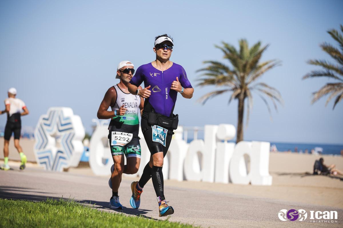 ICAN Triathlon, referencia española en triatlón de larga y media distancia.