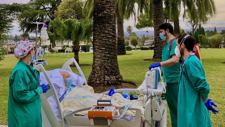 Premian al hospital San Juan de Dios por su iniciativa &#039;Los paseos que curan&#039;