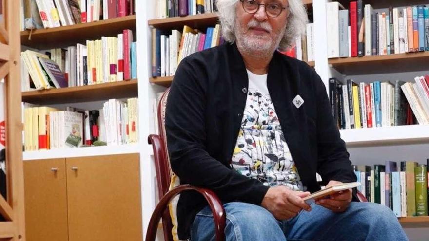 Antonio García Teijeiro: &quot;Un poema puede cambiar el comportamiento de un niño&quot;