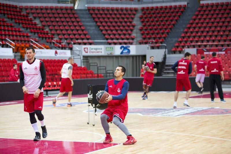 Entrenamiento a puerta abierta del Tecnyconta Zaragoza