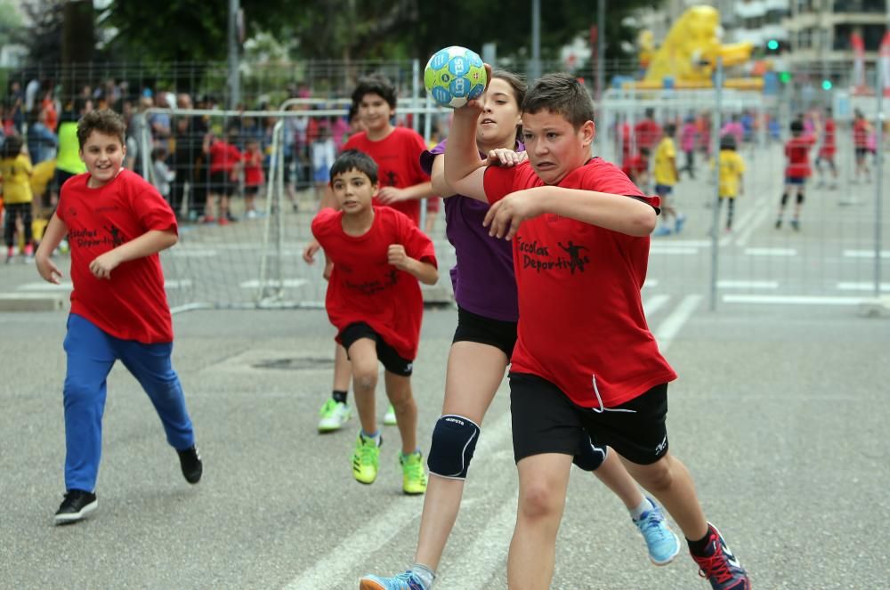 El balonmano asalta la calle