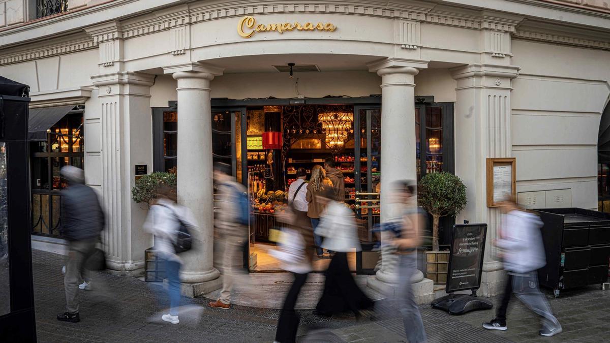 Mery (Camarasa Fruits hasta el 23 de octubre) está en la esquina de la plaza de Francesc Macià con la Diagonal.