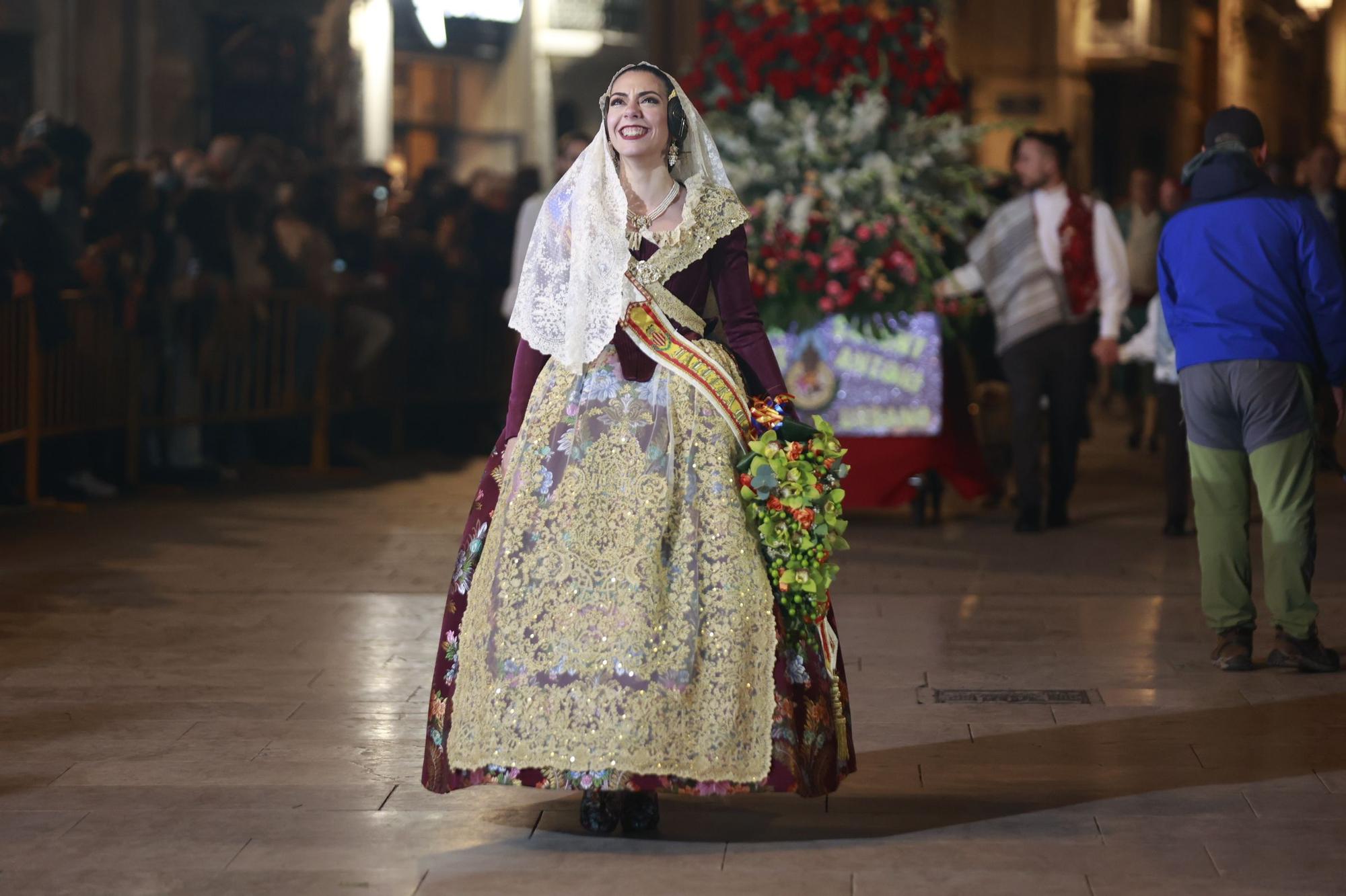 Búscate en el segundo día de ofrenda por la calle Quart (entre las 19:00 a las 20:00 horas)