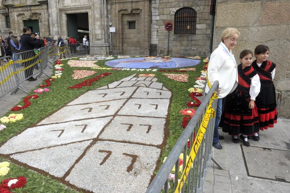 Ofrenda a la virgen del Rosario