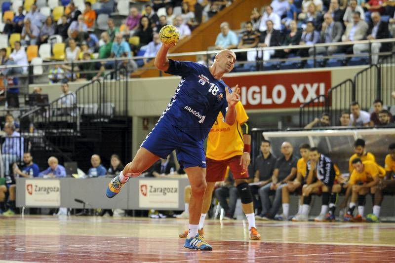 Fotogalería del BM Aragón contra el Barcelona