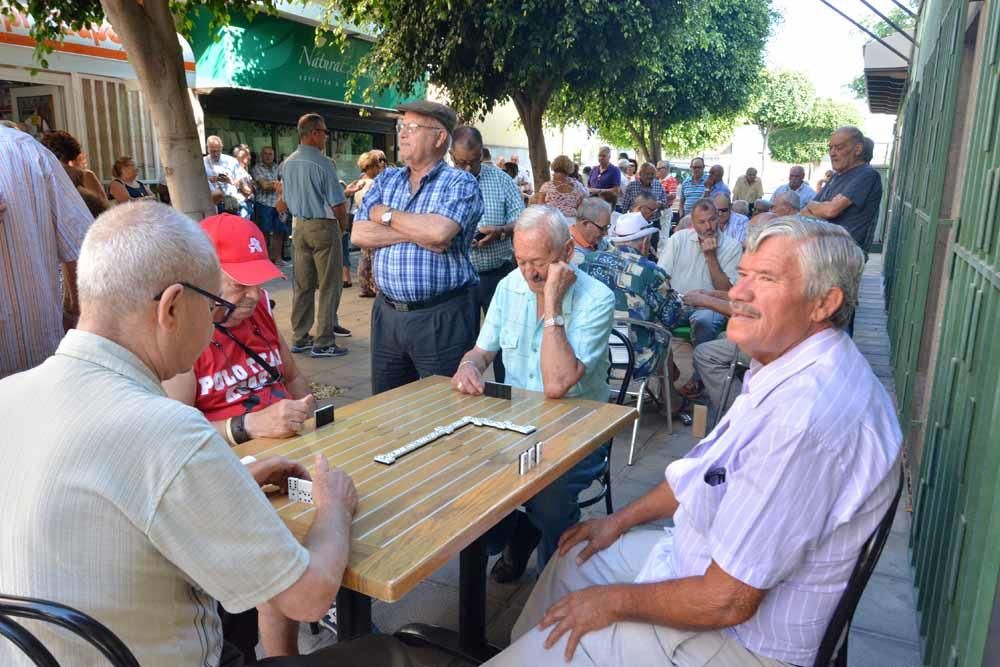 Concentración en el Centro de Mayores de Telde