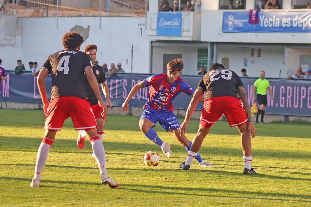 Yeclano Almeria B 2