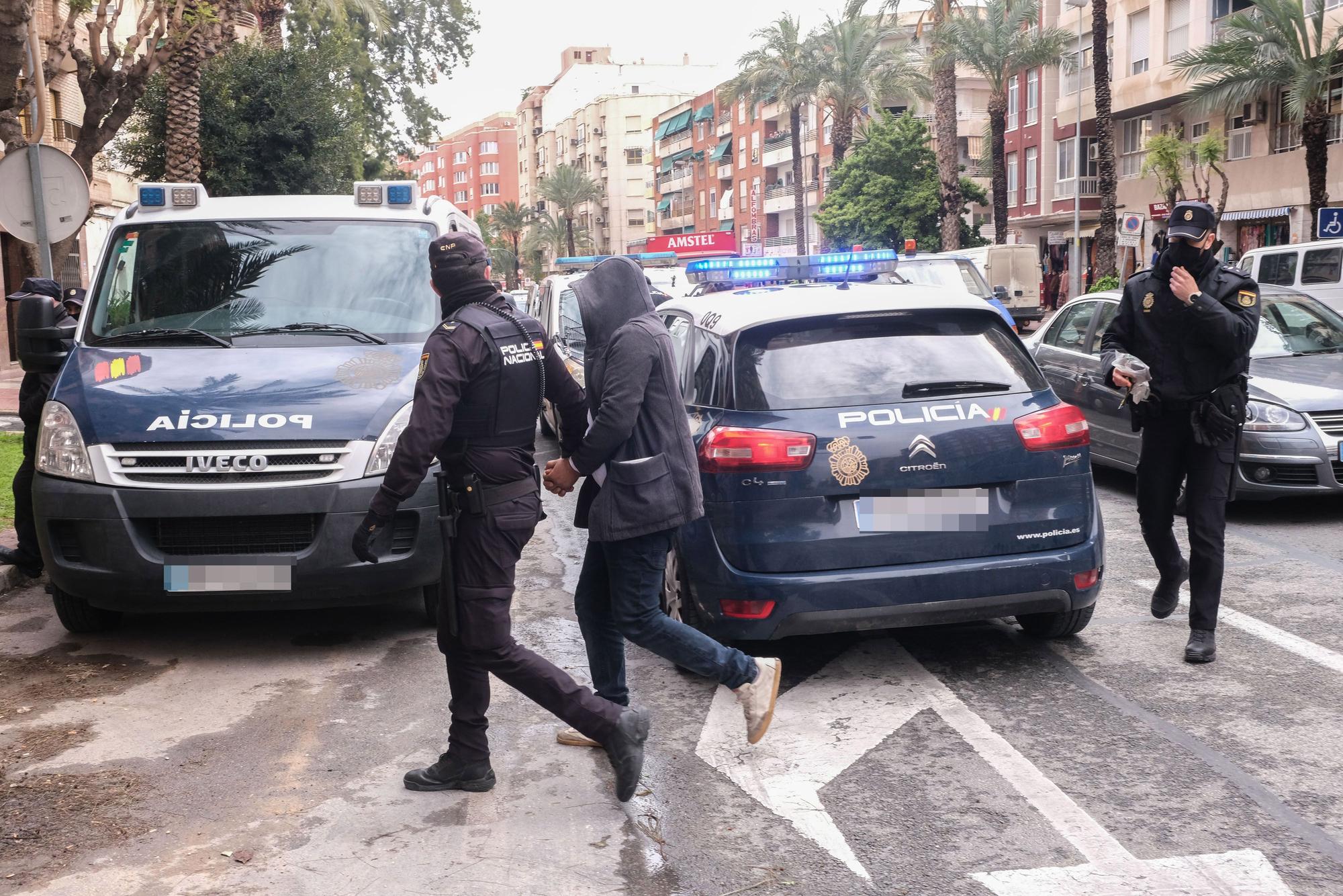 Más de 15 detenidos en una macrorredada antidroga en las provincias de Alicante y Murcia
