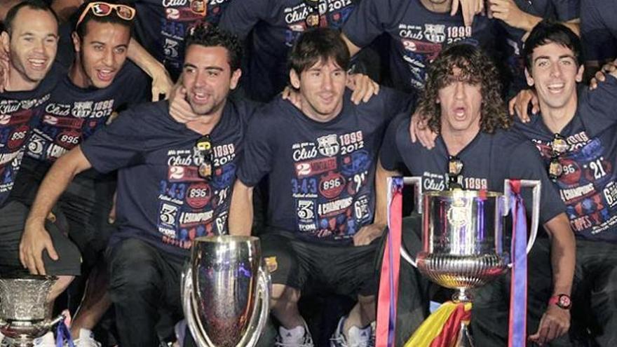 Los jugadores del Barcelona en la fiesta del Camp Nou.