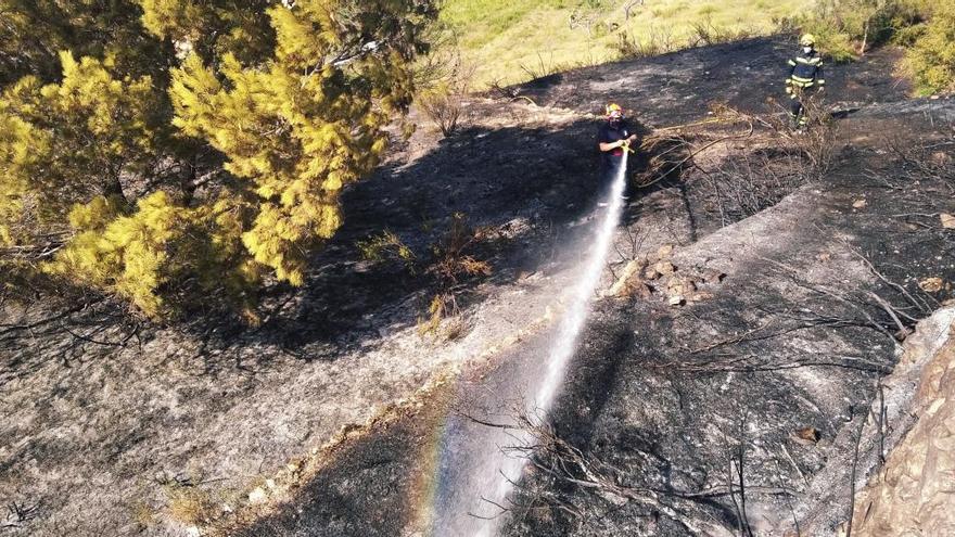 Controlado el incendio de la partida Castellons de Teulada