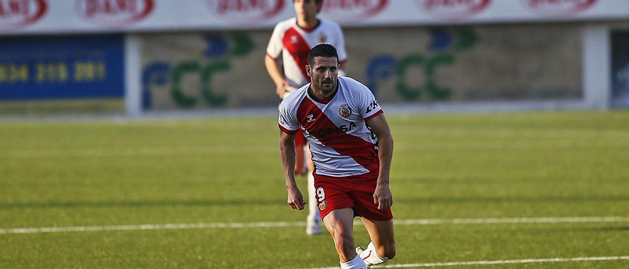 Salinas, en el último encuentro de L’Hospitalet frente al Villarreal B el pasado fin de semana, en el que marcó tres goles.