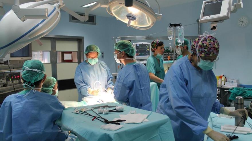 El Hospital de la Marina Baixa dispara su actividad quirúgica