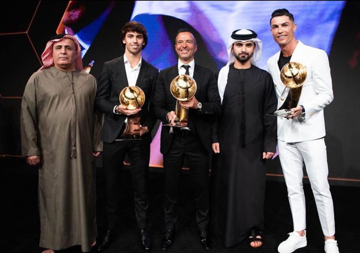 Cristiano Ronaldo recoge su premio Globe Soccer Award en Dubai