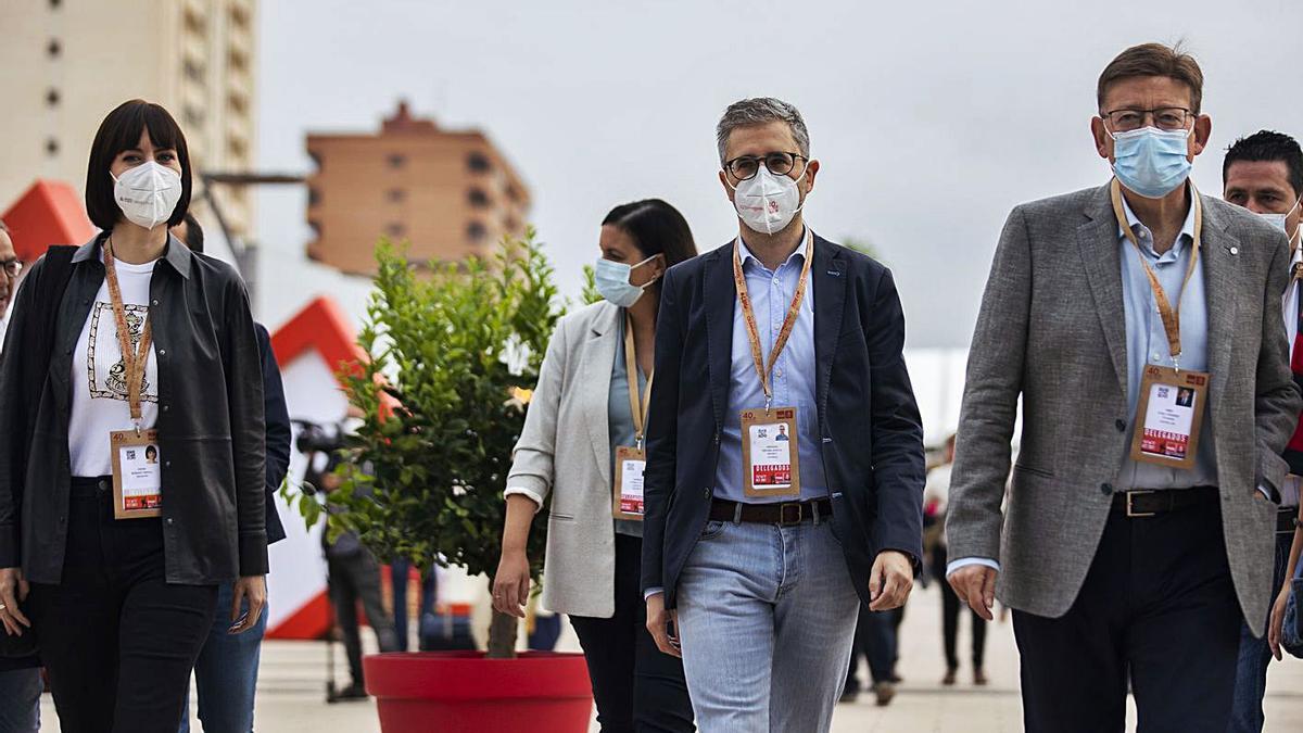 Diana Morant, Arcadi España y Ximo Puig, a su llegada al recinto ferial. | GERMÁN CABALLERO