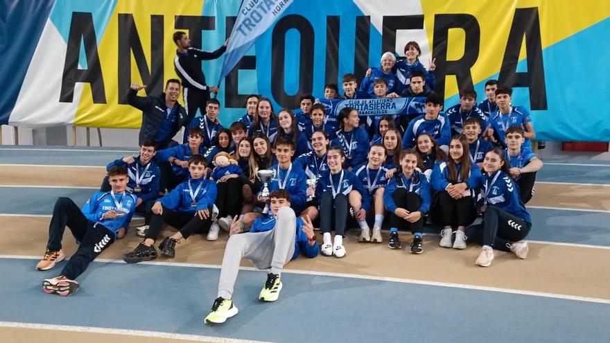 El Trotasierra sub 16 repite como campeón de Andalucía de atletismo