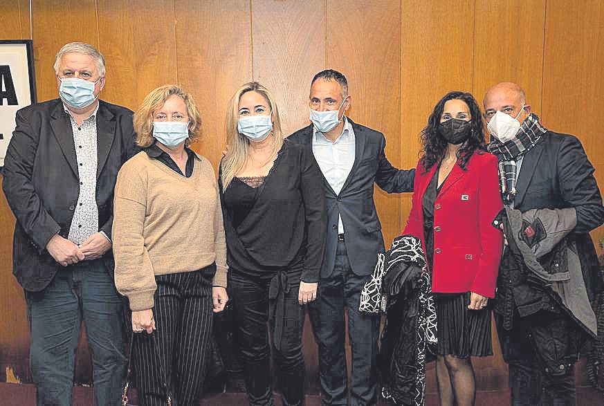 Rafel Roig, Maria Antònia Binimelis, Noa Salvador, Óscar Celada, Dolores Ordóñez y Juan Ortells.