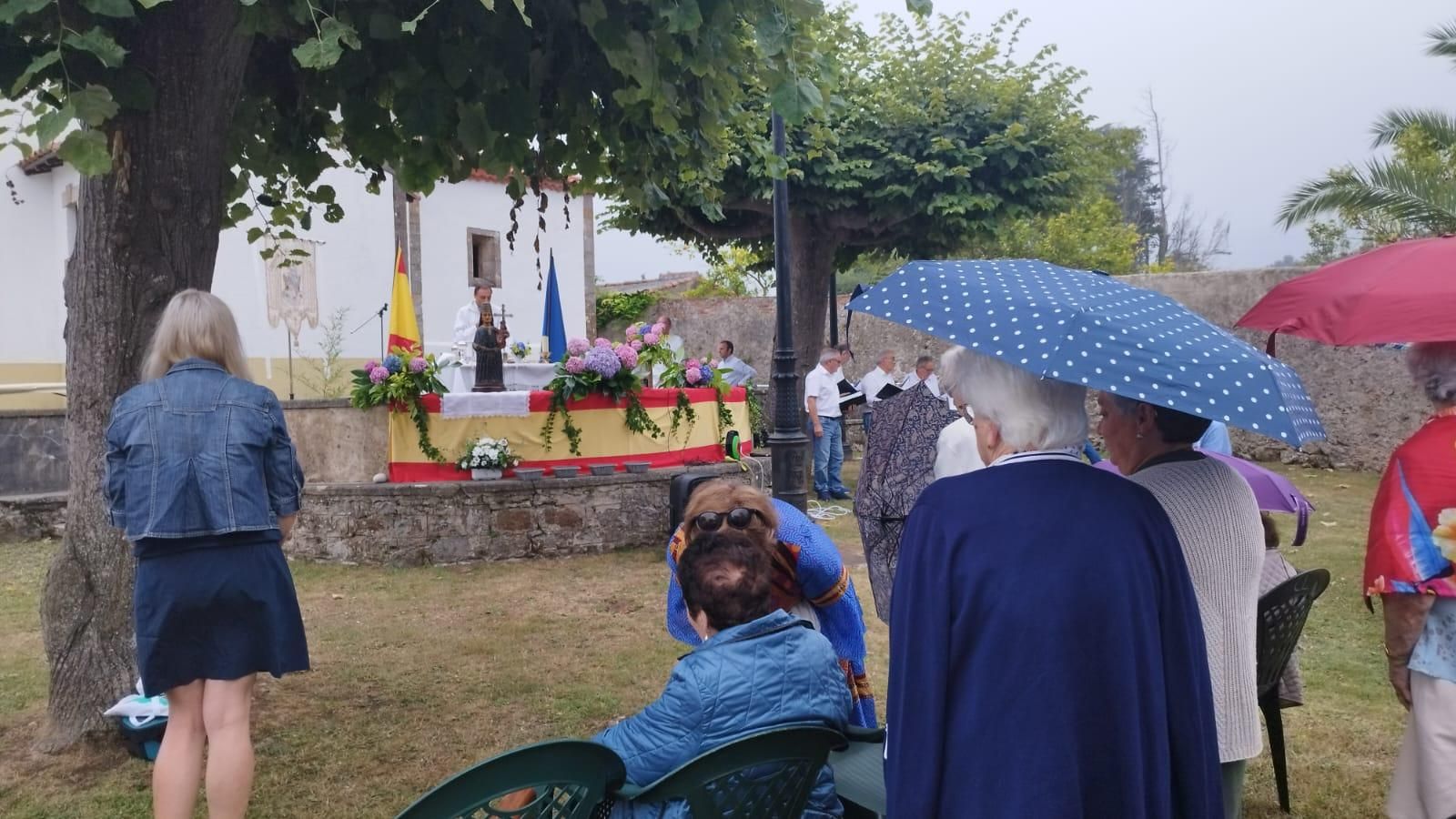 La Cofradía de Loreto celebra su fiesta del Bollu