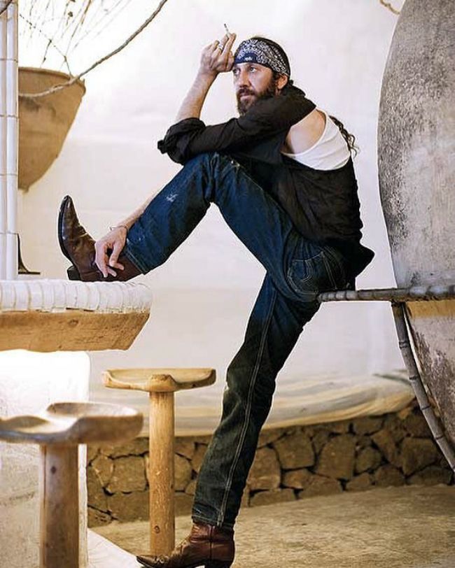 El diseñador Miguel Adrover, Premio Nacional de Diseño de Moda 2018
