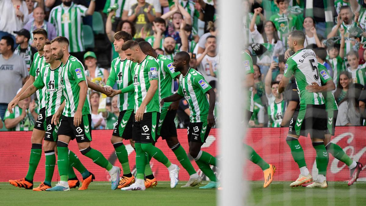 Resumen, goles y highlights del Betis 1 - 1 Valencia de la jornada 38 de LaLiga Santander