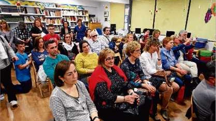 La presentació d&#039;un conte, fa poques setmanes, a la biblioteca Montfollet.