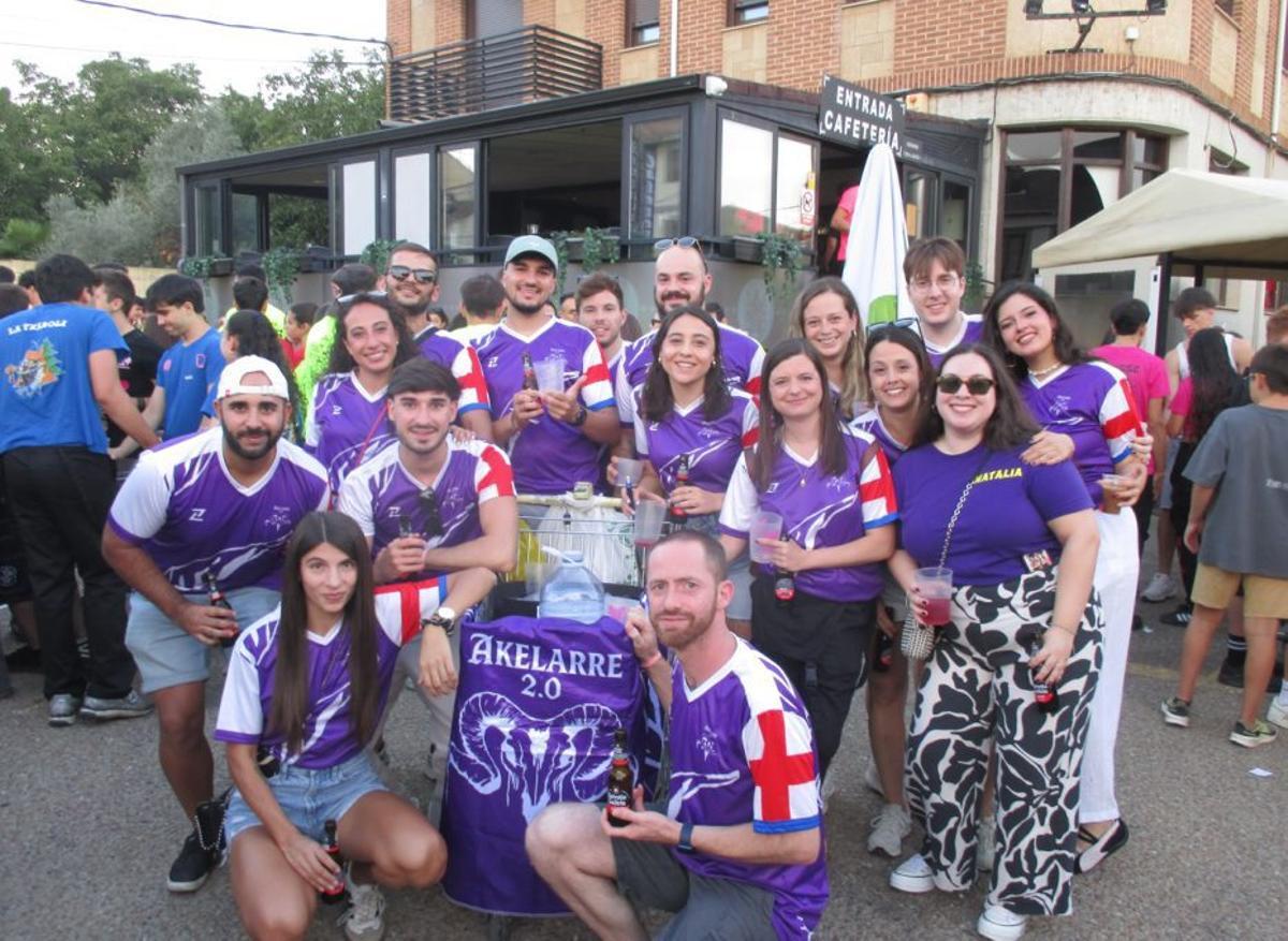 Bailes populares en las fiesta de Camarzana.
