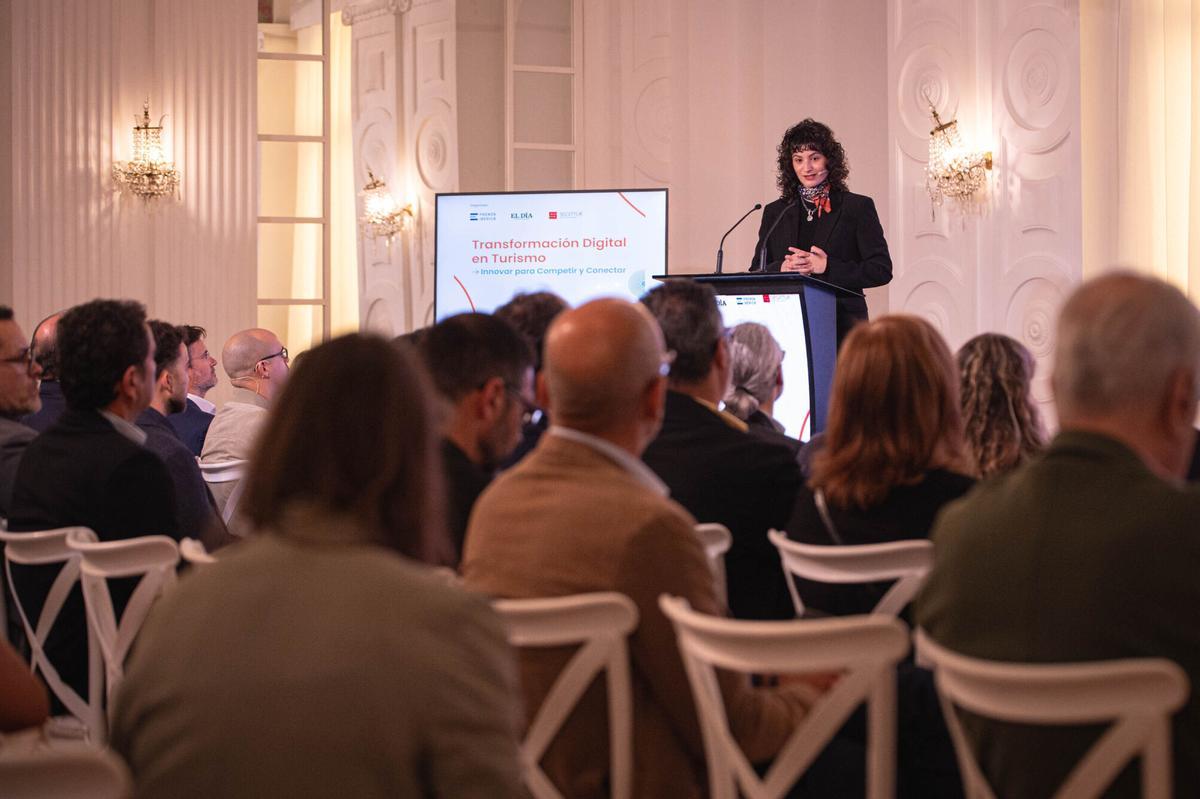 Encuentro de El Día-La Opinión de Tenerife y Segittur ?Transformación Digital en Turismo: Innovar para Competir y Conectar Encuentro de El Día-La Opinión de Tenerife y Segittur ?Transformación Digital en Turismo: Innovar para Competir y Conectar