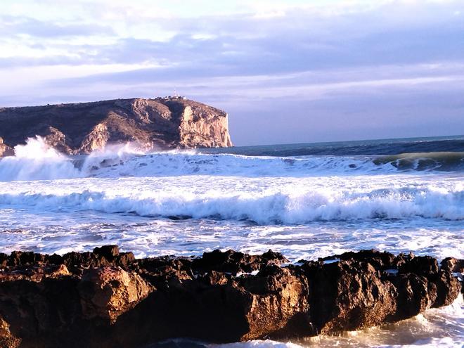 Olas de impresión en la bahía de Xàbia