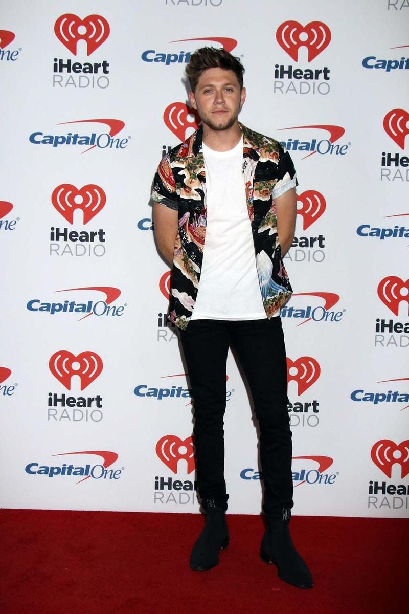 Niall Horan posa en la alfombra roja del iHeartRadio Music Festival de Las Vegas