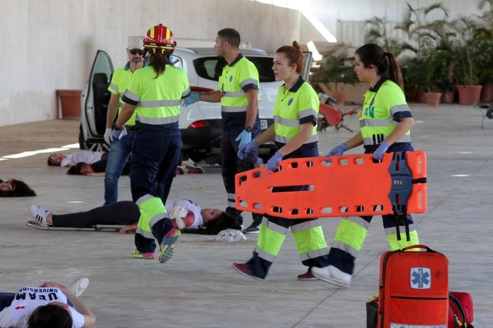 Simulacro de atropello múltiple en el campus de Cartagena de la UCAM