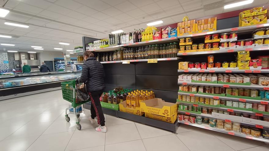 Los supermercados de Aragón limitan la venta de aceite de girasol y semillas por la guerra