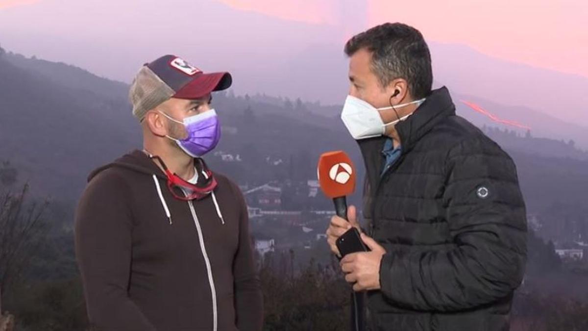 Un veí de La Palma vol desenterrar la seva filla davant l’avenç de la lava
