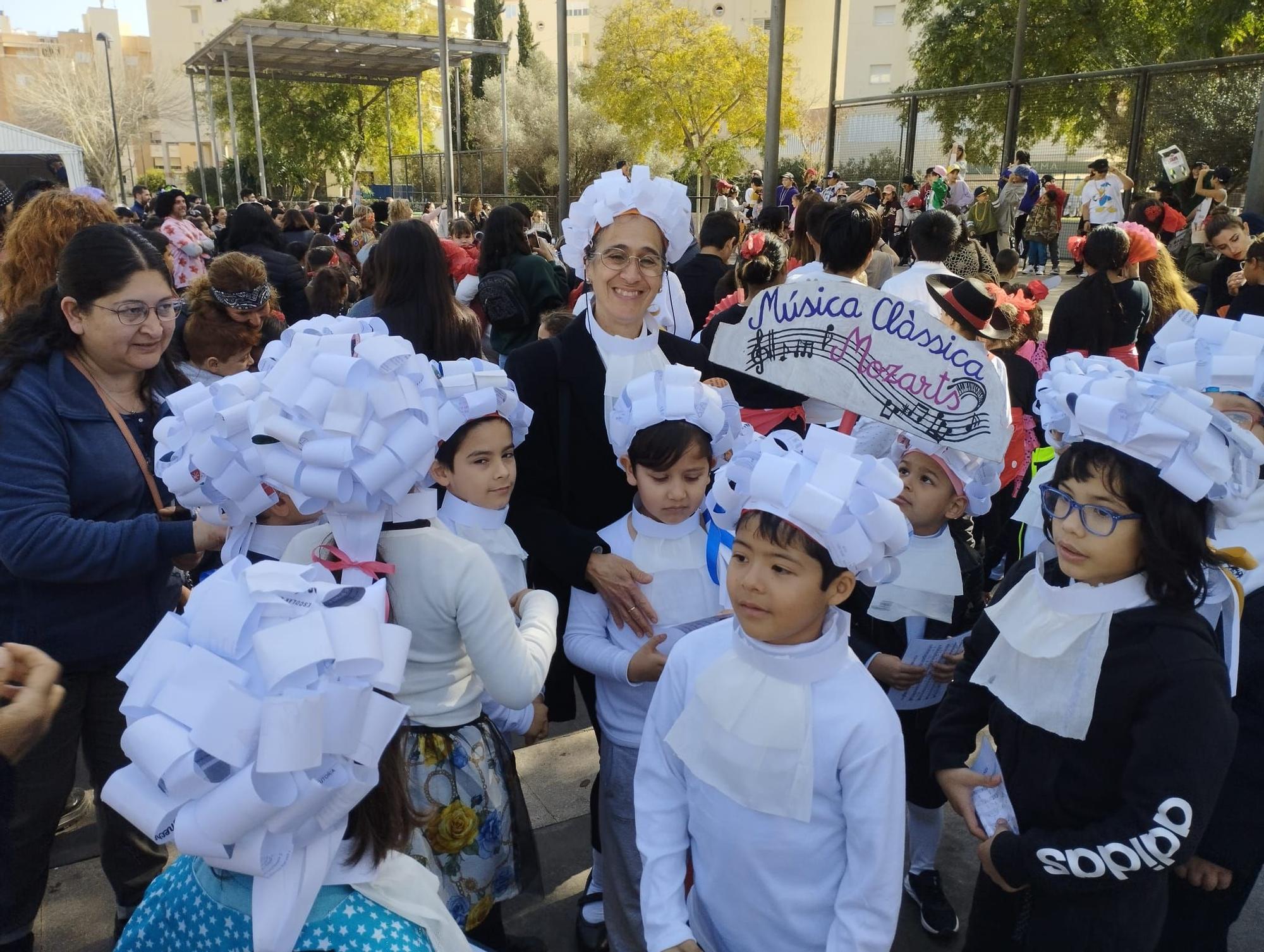 Galería de imágenes del carnaval en el colegio de Sa Graduada de Ibiza