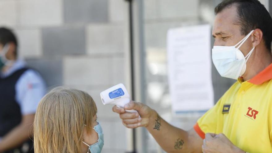 La Regió Sanitària de Girona torna a superar el centenar de casos en un dia