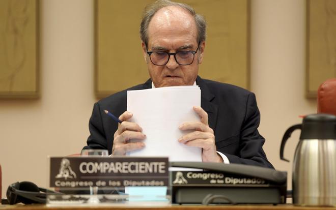 El Defensor del Pueblo solicita información a Gobierno, Fiscalía y Ceuta tras la entrada masiva de migrantes